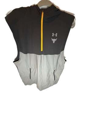 Under Armour Project Rock Sleeveless Hoodie Mens Small HeatGear 1/4 Zip Running